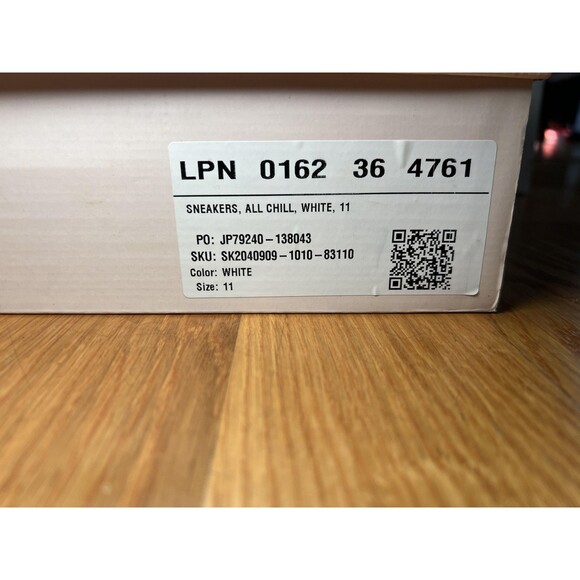 JustFab Shoes Womens Size 11 White All Chill Canvas Low Top Lace Up Sneakers - Picture 9 of 9